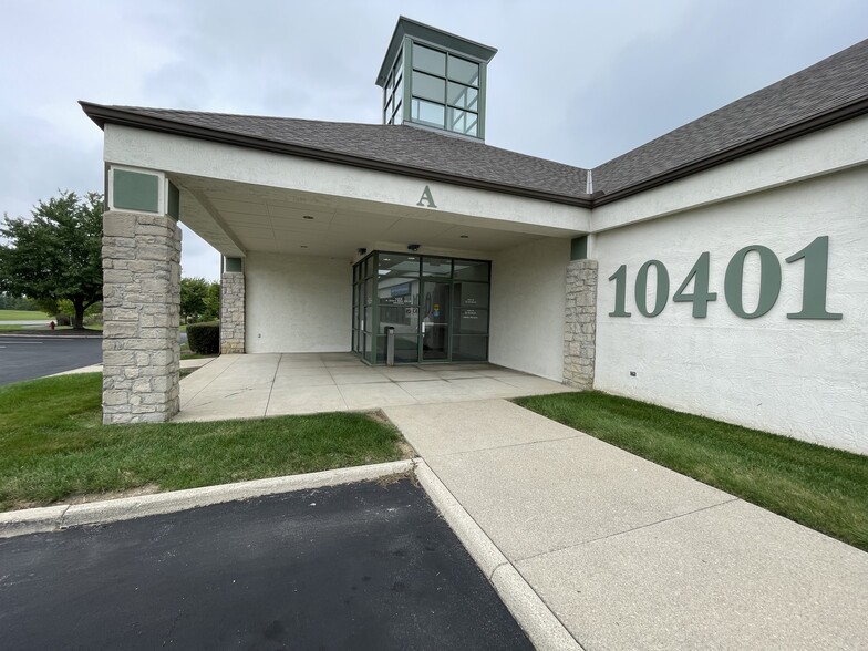 10401 Sawmill Pky, Powell, OH en alquiler - Foto del edificio - Imagen 2 de 32