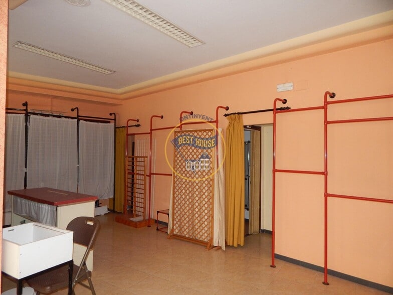 Local en Ontinyent, Valencia en venta - Foto del edificio - Imagen 2 de 9