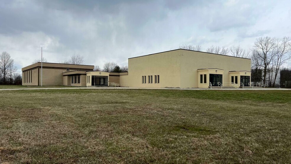 995 Youngstown Warren Rd, Niles, OH en venta - Foto del edificio - Imagen 2 de 27