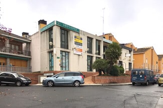 Más detalles de Avenida Plaza de Toros, 1, Valdemorillo - Local en venta