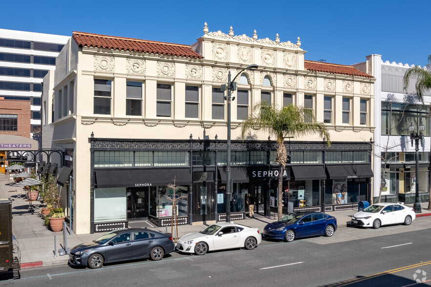 61-75 W Colorado Blvd, Pasadena, CA en alquiler - Foto del edificio - Imagen 2 de 13