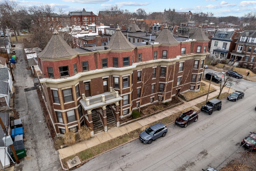 3453 Crittenden St, Saint Louis, MO en venta - Foto del edificio - Imagen 3 de 16