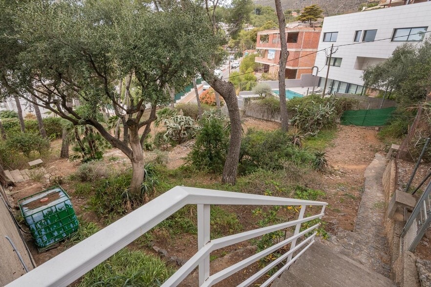 Edificio residencial en Castelldefels, Barcelona en venta - Foto del edificio - Imagen 2 de 6