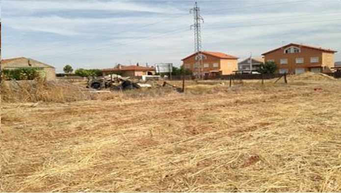 Terrenos en Yunquera de Henares, Guadalajara en venta - Foto principal - Imagen 1 de 3