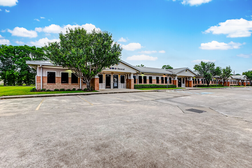 5751 Blythewood St, Houston, TX en alquiler - Foto del edificio - Imagen 1 de 40