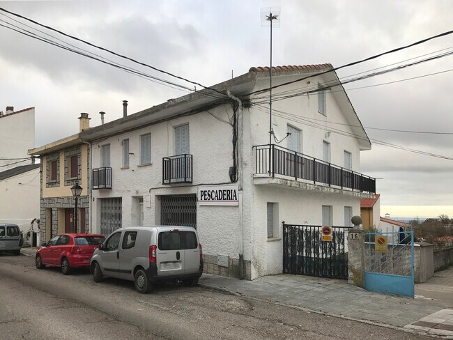 Más detalles de Calle Mayor, 20, Bustarviejo - Local en alquiler