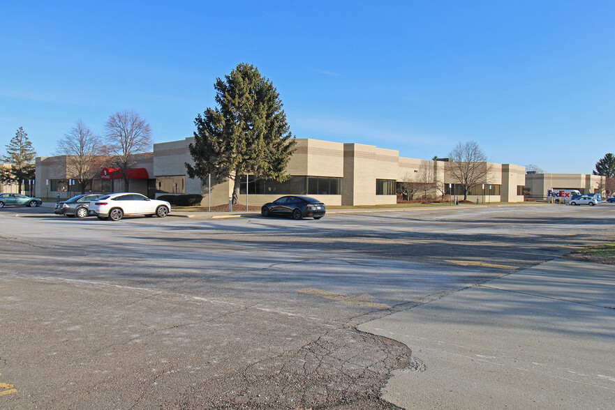 31572 Industrial Rd, Livonia, MI en alquiler - Foto del edificio - Imagen 1 de 39