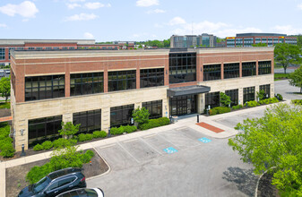 560 N Cleveland Ave, Westerville, OH en alquiler Foto del edificio- Imagen 2 de 21