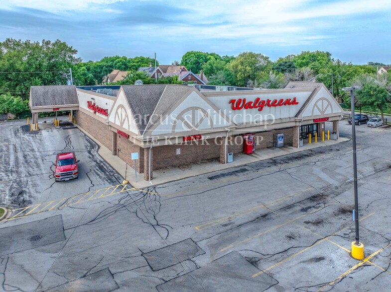 2727 W North Ave, Milwaukee, WI en venta - Foto del edificio - Imagen 1 de 3