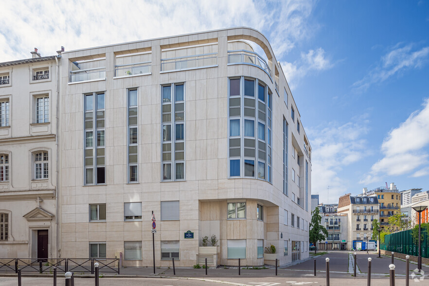 Edificio residencial en Paris en venta - Foto del edificio - Imagen 3 de 3