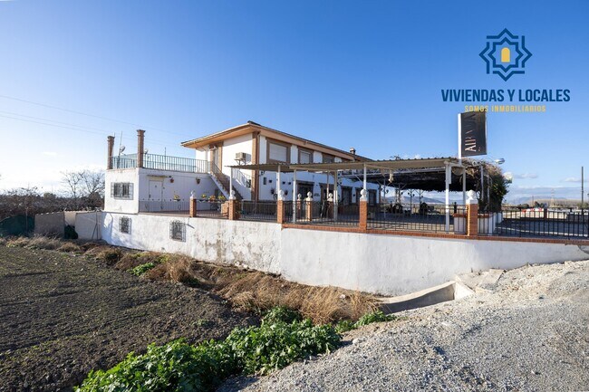 Más detalles de Camino de Purchil, 1, Granada - Local en venta