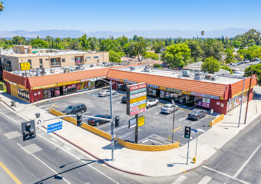 6100 Reseda Blvd, Reseda, CA en alquiler - Vista aérea - Imagen 1 de 5