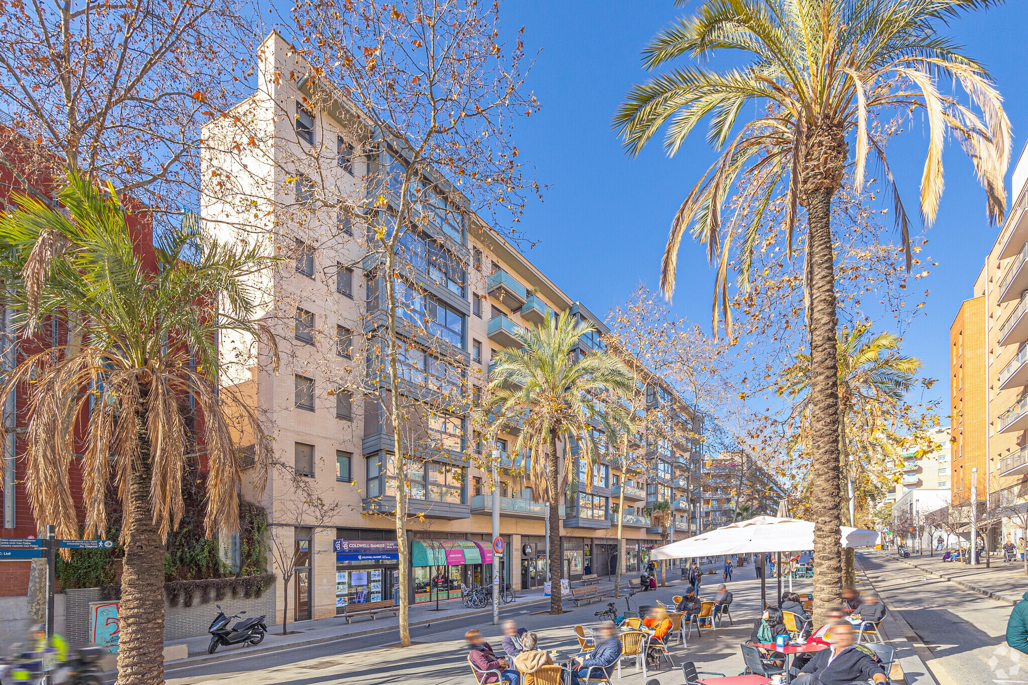 Edificio residencial en Barcelona, Barcelona en venta Foto principal- Imagen 1 de 13
