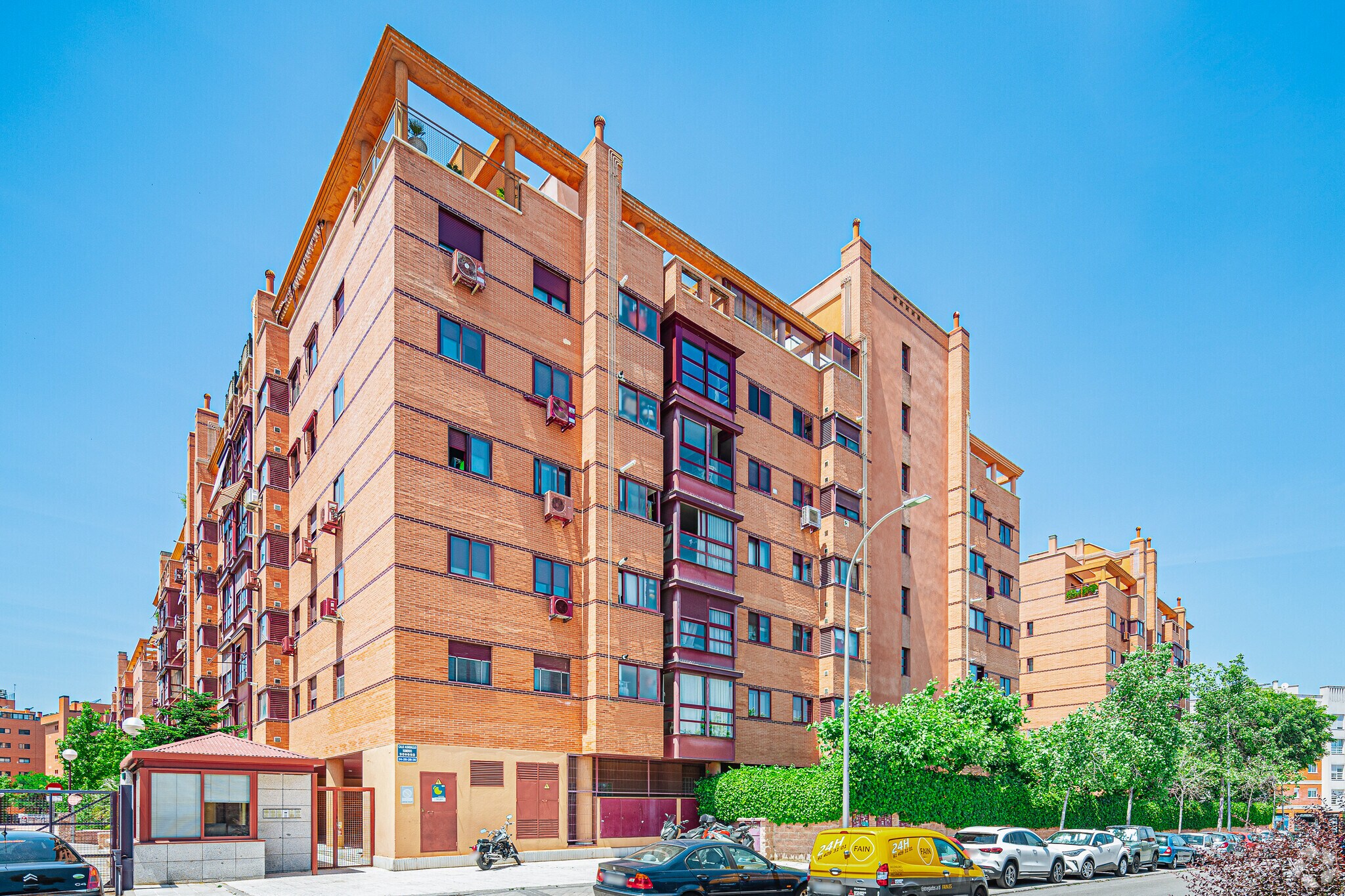 Calle Julián Camarillo, 50, Madrid, Madrid en venta Foto principal- Imagen 1 de 1
