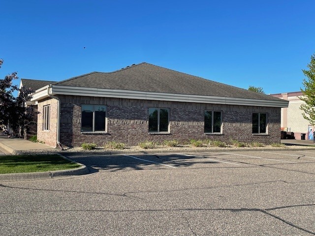 1885 NW Station Parkway, Andover, MN en alquiler - Foto del edificio - Imagen 2 de 4