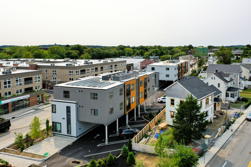 385 Pleasant St, Watertown, MA en alquiler - Foto del edificio - Imagen 3 de 4