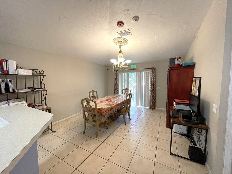 185 Winding Cove Ave, Apopka, FL en venta - Foto del edificio - Imagen 3 de 26