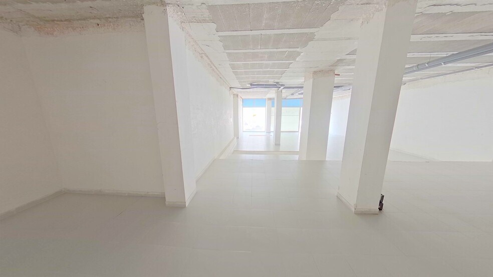 Local en Inca en venta - Foto del edificio - Imagen 3 de 16