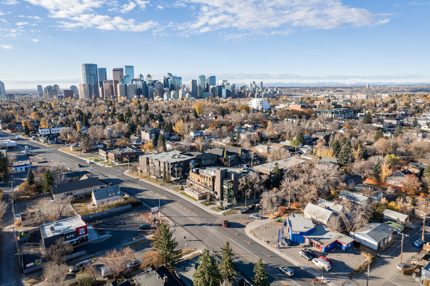 1319 Edmonton Trl NE, Calgary, AB en alquiler - Vista aérea - Imagen 2 de 5