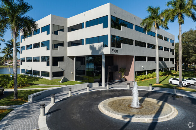 Más detalles para 8100 Oak Ln, Miami Lakes, FL - Oficinas en alquiler