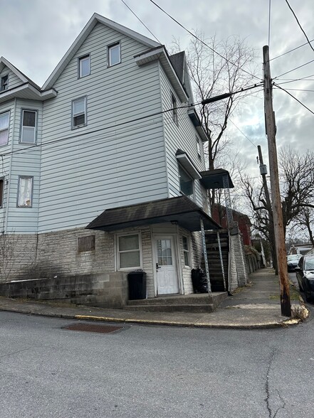 169 N Grant St, Shamokin, PA en venta - Foto del edificio - Imagen 1 de 26