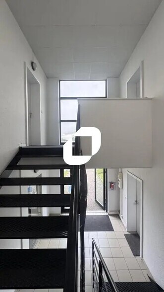 17 Rue Des Frères Lumière, Eckbolsheim en alquiler - Foto del interior - Imagen 3 de 11