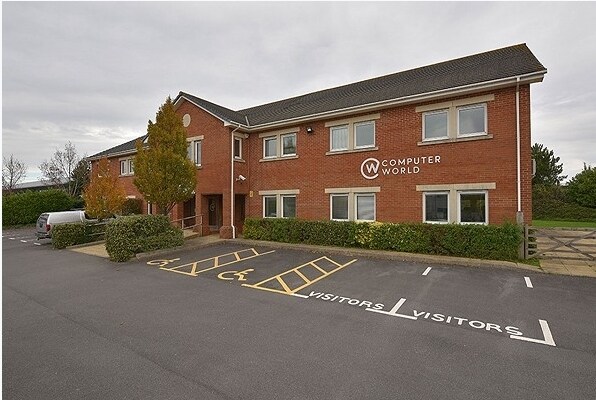 Turner Dr, Yate en venta - Foto principal - Imagen 1 de 3