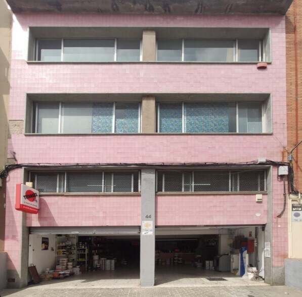 Edificios en Cirera cartera de 2 inmuebles en venta en LoopNet.es - Foto del edificio - Imagen 1 de 21