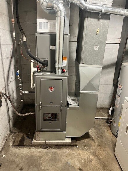 4495 Cranwood Pky, Warrensville Heights, OH en venta - Foto del edificio - Imagen 2 de 8