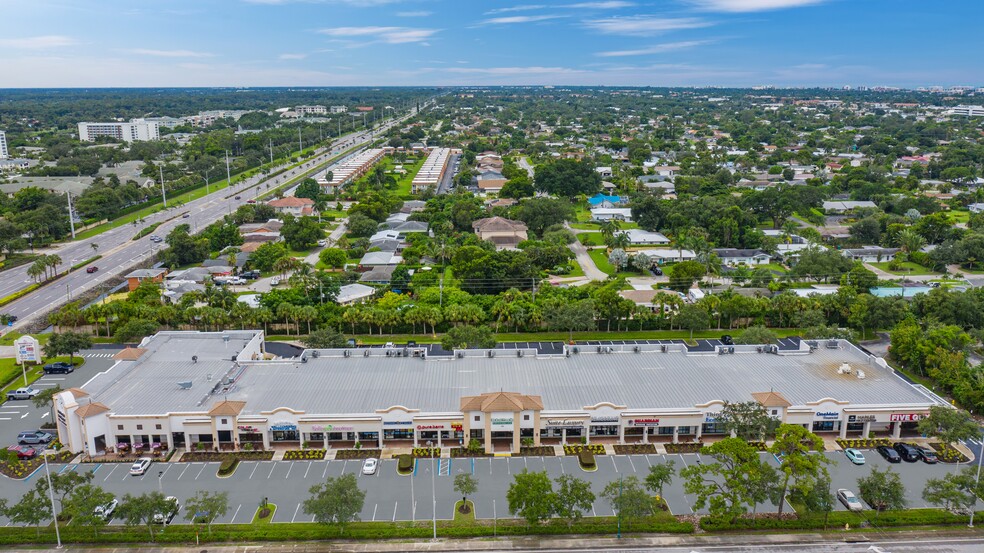 1410 Pine Ridge Rd, Naples, FL en alquiler - Foto del edificio - Imagen 3 de 3