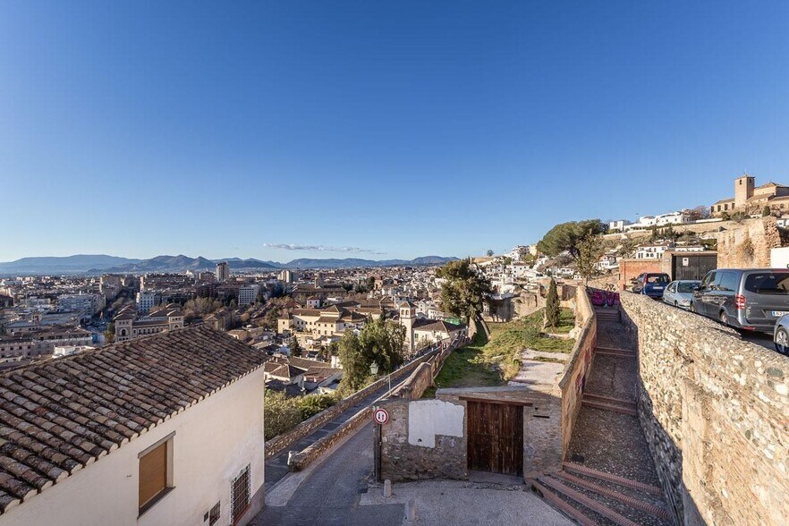 Carril de la Lona, 16, Granada, Granada en venta - Foto del edificio - Imagen 2 de 19