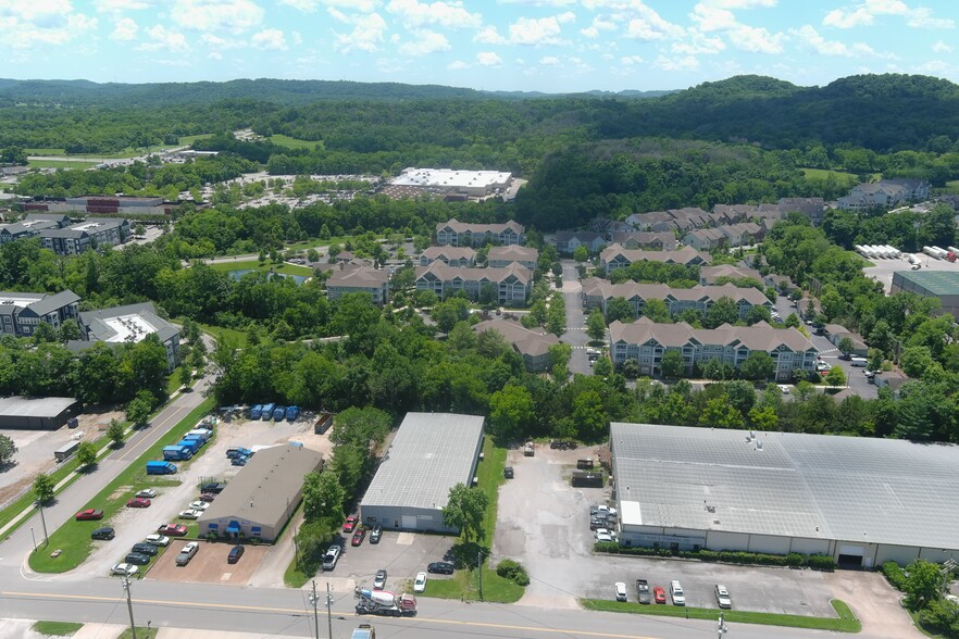 209 Century Ct, Franklin, TN en alquiler - Foto del edificio - Imagen 2 de 7