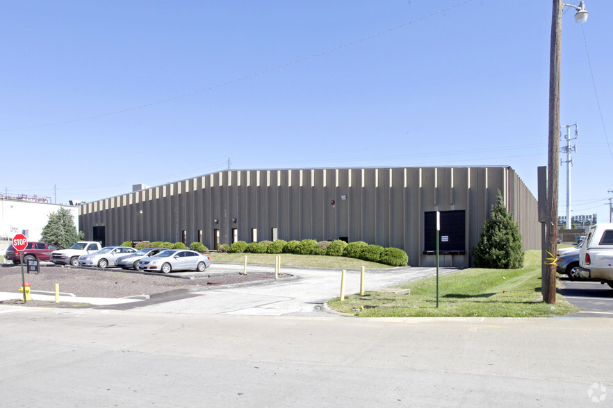 950 Hanley Industrial Ct, Brentwood, MO en alquiler - Foto del edificio - Imagen 2 de 2