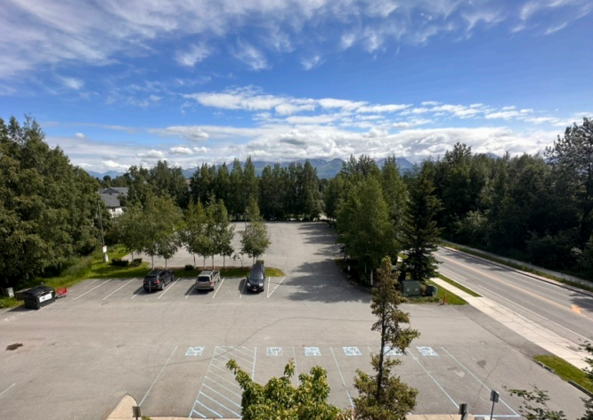 1551 Lore Rd, Anchorage, AK en venta - Foto del edificio - Imagen 3 de 12