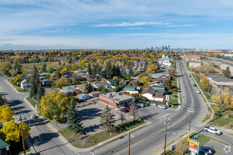 7233 Ogden Rd SE, Calgary, AB en alquiler - Vista aérea - Imagen 2 de 2