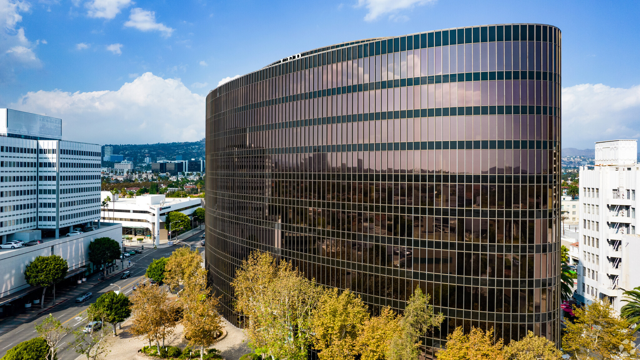 8484 Wilshire Blvd, Beverly Hills, CA en alquiler Foto del edificio- Imagen 1 de 19