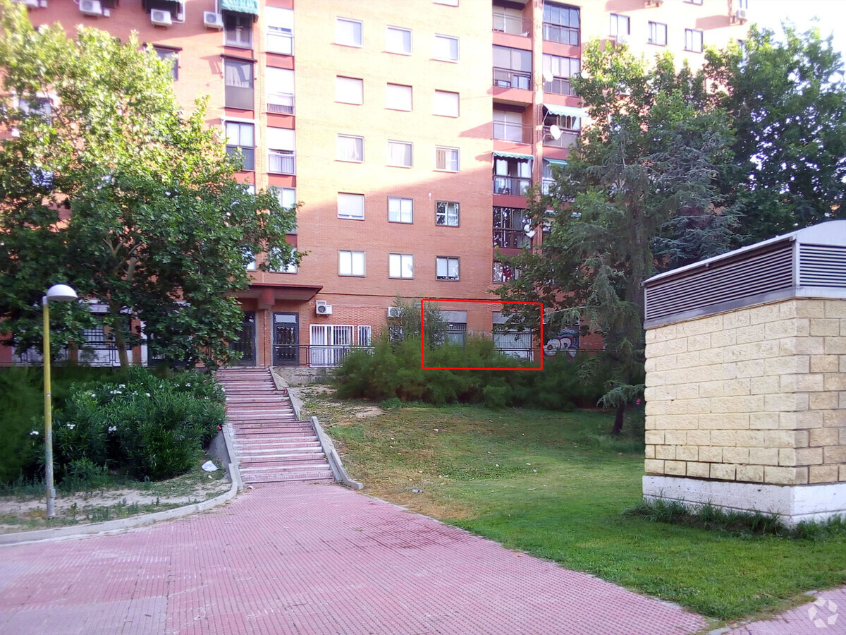 Calle Azorín, 11, Móstoles, MAD 28935 - Unidad Puerta 03, Esc. 2 -  - Foto del interior - Image 1 of 11