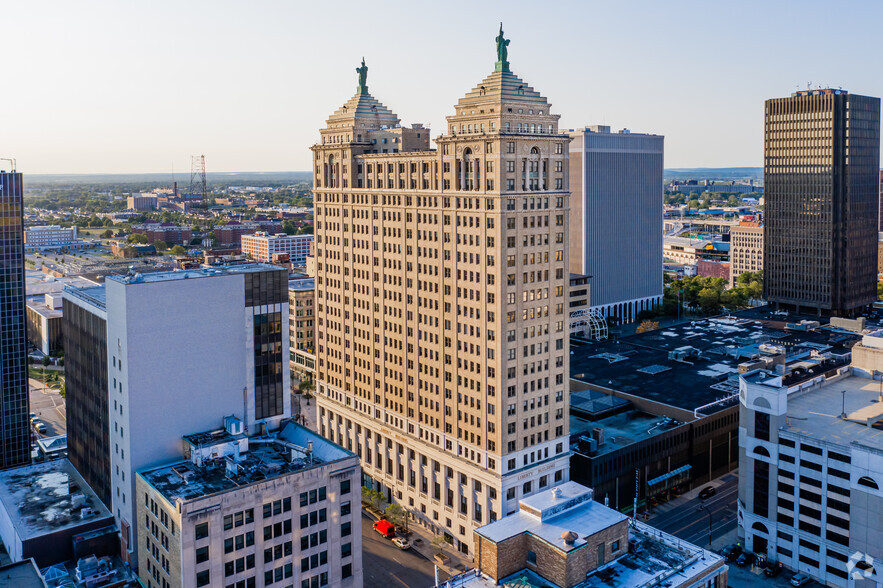 424 Main St, Buffalo, NY en alquiler - Foto del edificio - Imagen 2 de 11