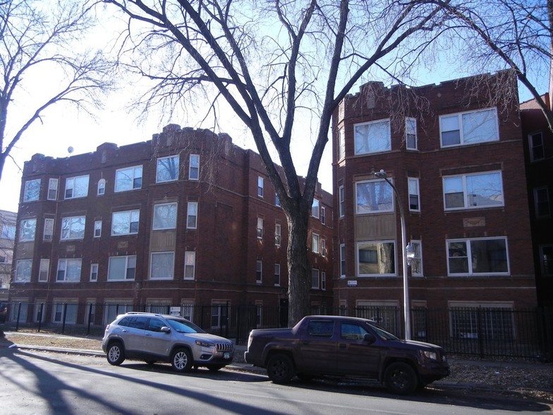 7748 S Essex Ave, Chicago, IL en venta - Foto del edificio - Imagen 3 de 9