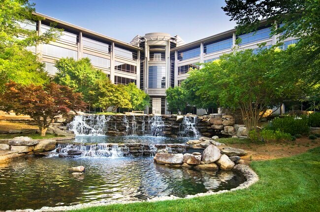 Más detalles de 1150 Sanctuary Pky, Alpharetta, GA - Oficina en alquiler