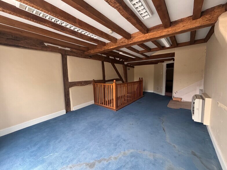 9 The Square, Petersfield en venta - Foto del edificio - Imagen 3 de 5