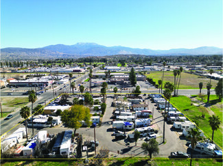 Más detalles para 685 N State St, Hemet, CA - Edificios residenciales en venta