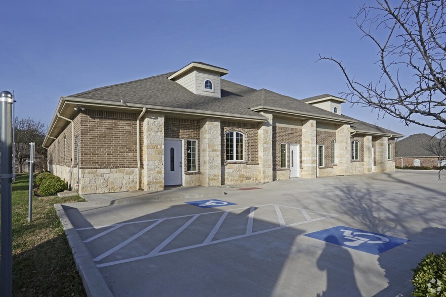 3313 Naaman School Rd, Garland, TX en alquiler - Foto del edificio - Imagen 3 de 11