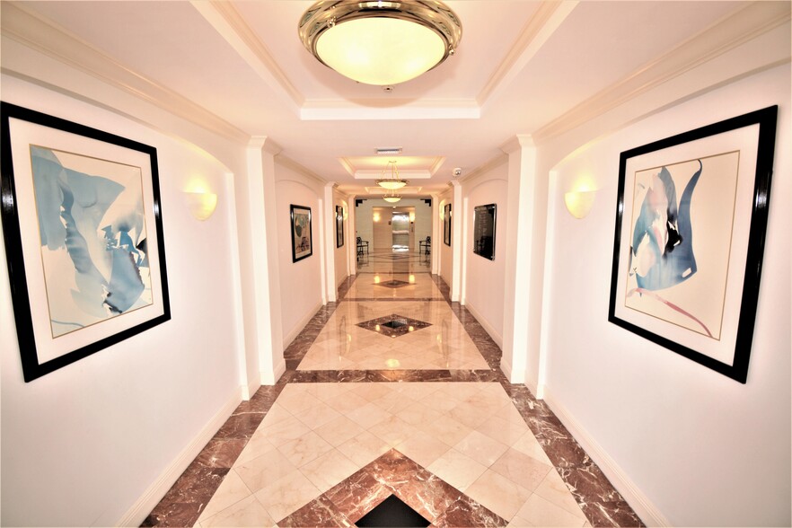 7765 SW 87th Ave, Miami, FL en venta - Lobby - Imagen 3 de 25