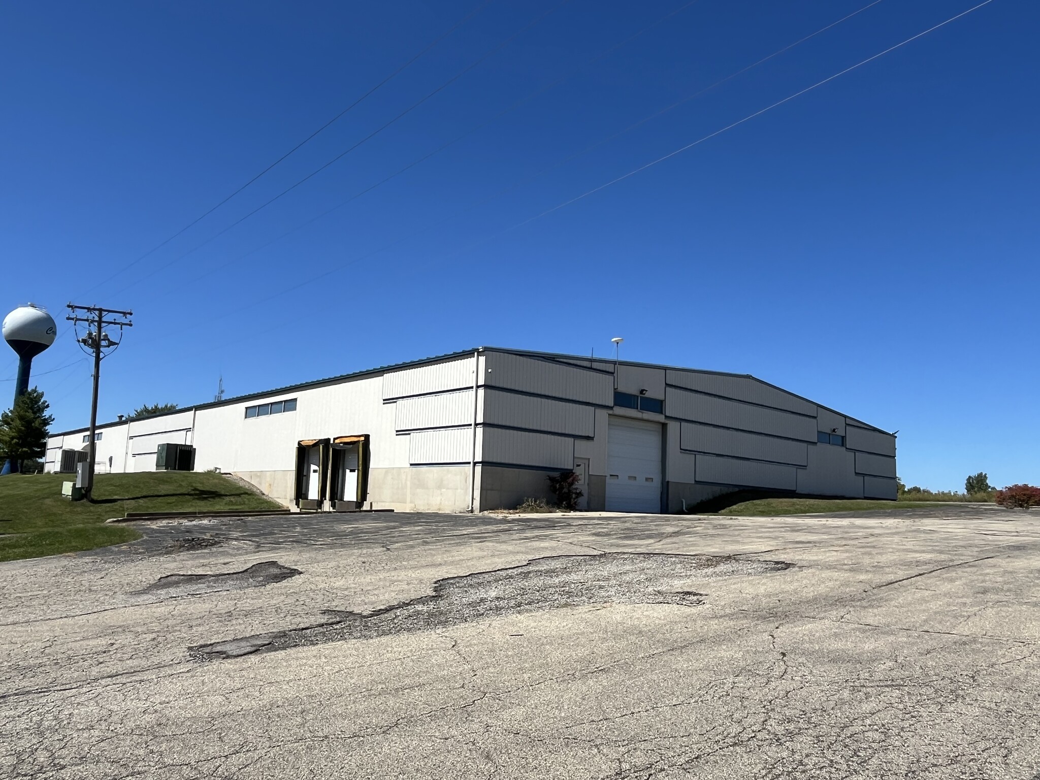 111 Industrial Drive, Cromwell, IN en alquiler Foto principal- Imagen 1 de 9