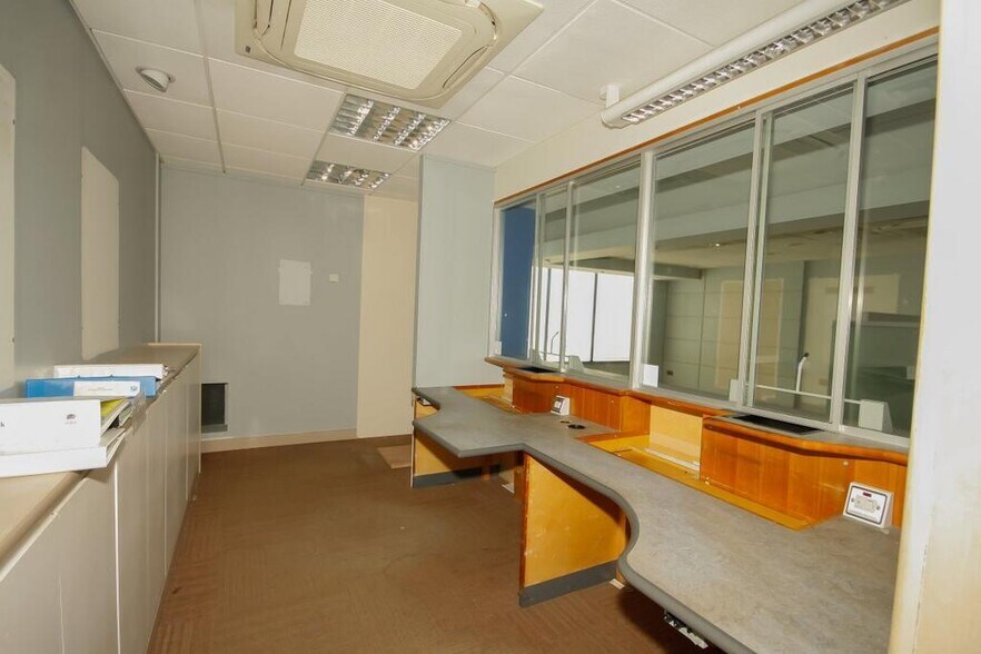 71 High St, Sheerness en alquiler - Foto del edificio - Imagen 2 de 18