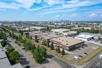 3805-3905 29th St NE, Calgary, AB - VISTA AÉREA  vista de mapa - Image1