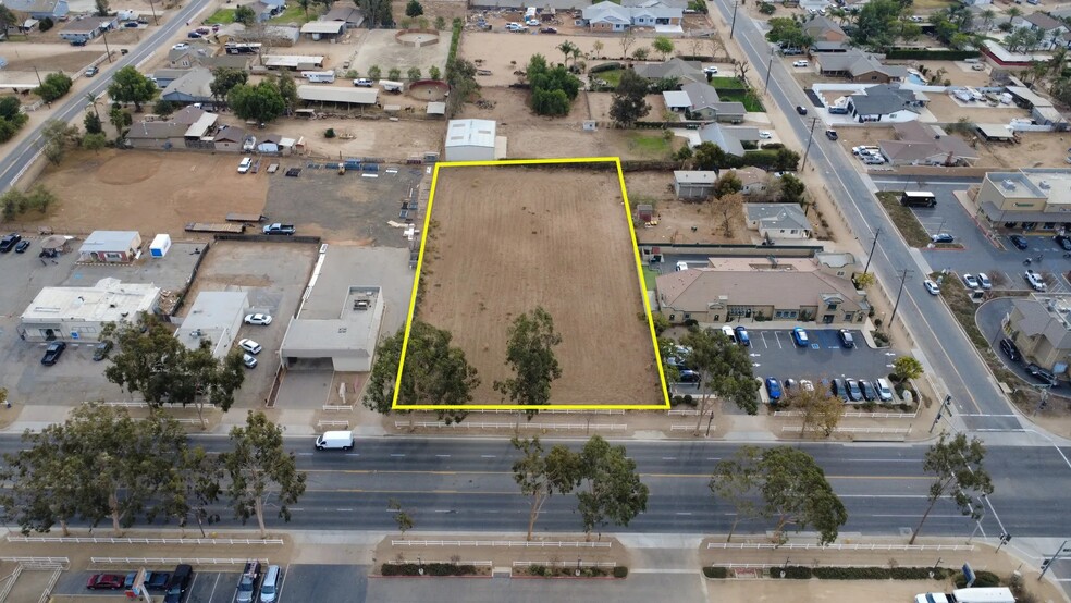 000 6th St, Norco, CA en venta - Foto del edificio - Imagen 1 de 15