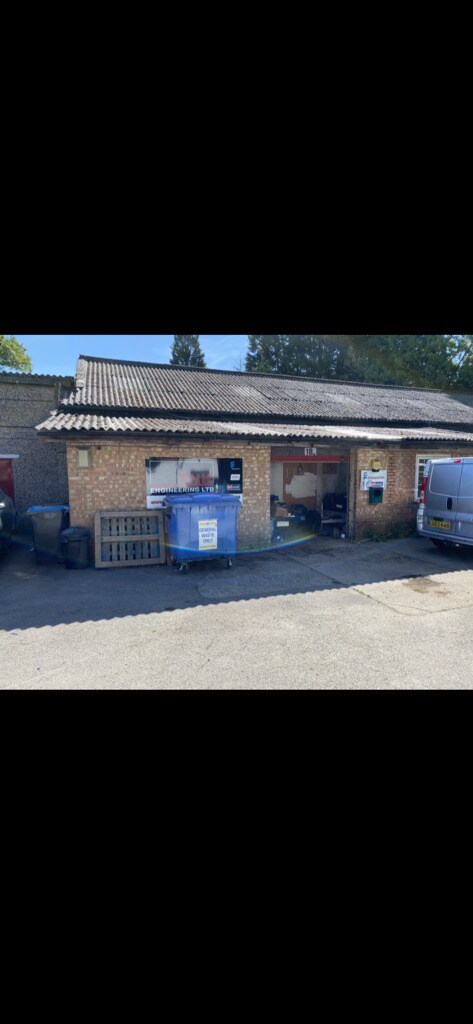 Ivy Dene Ln, East Grinstead en alquiler Foto del edificio- Imagen 1 de 7