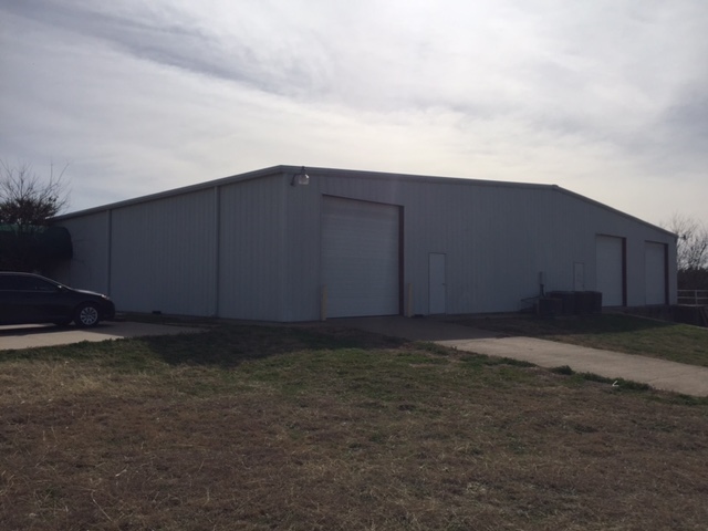 2200 Commercial Ln, Granbury, TX en venta - Foto del edificio - Imagen 2 de 13